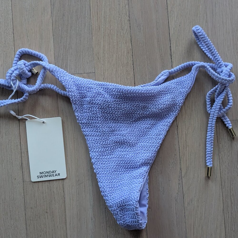 NWT Monday Swimwear Wisteria Palma Thong L
